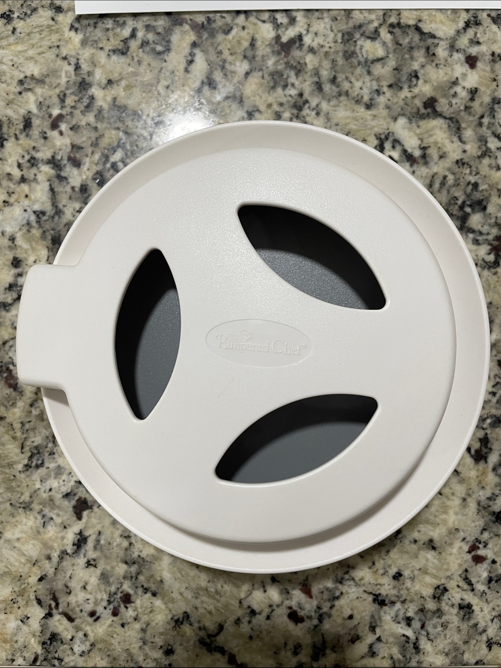 Pampered Chef #1118 Cut and Close